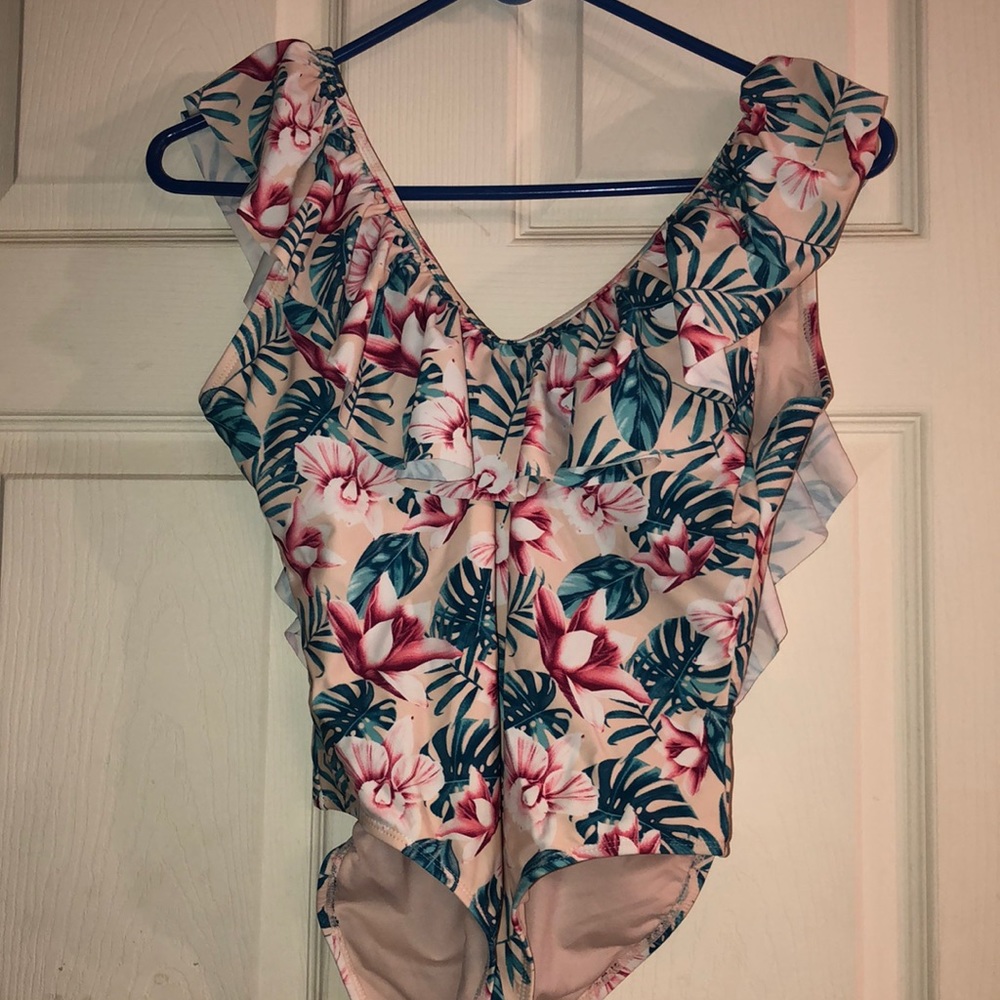 Cabana Del Sol Summer Swimwear